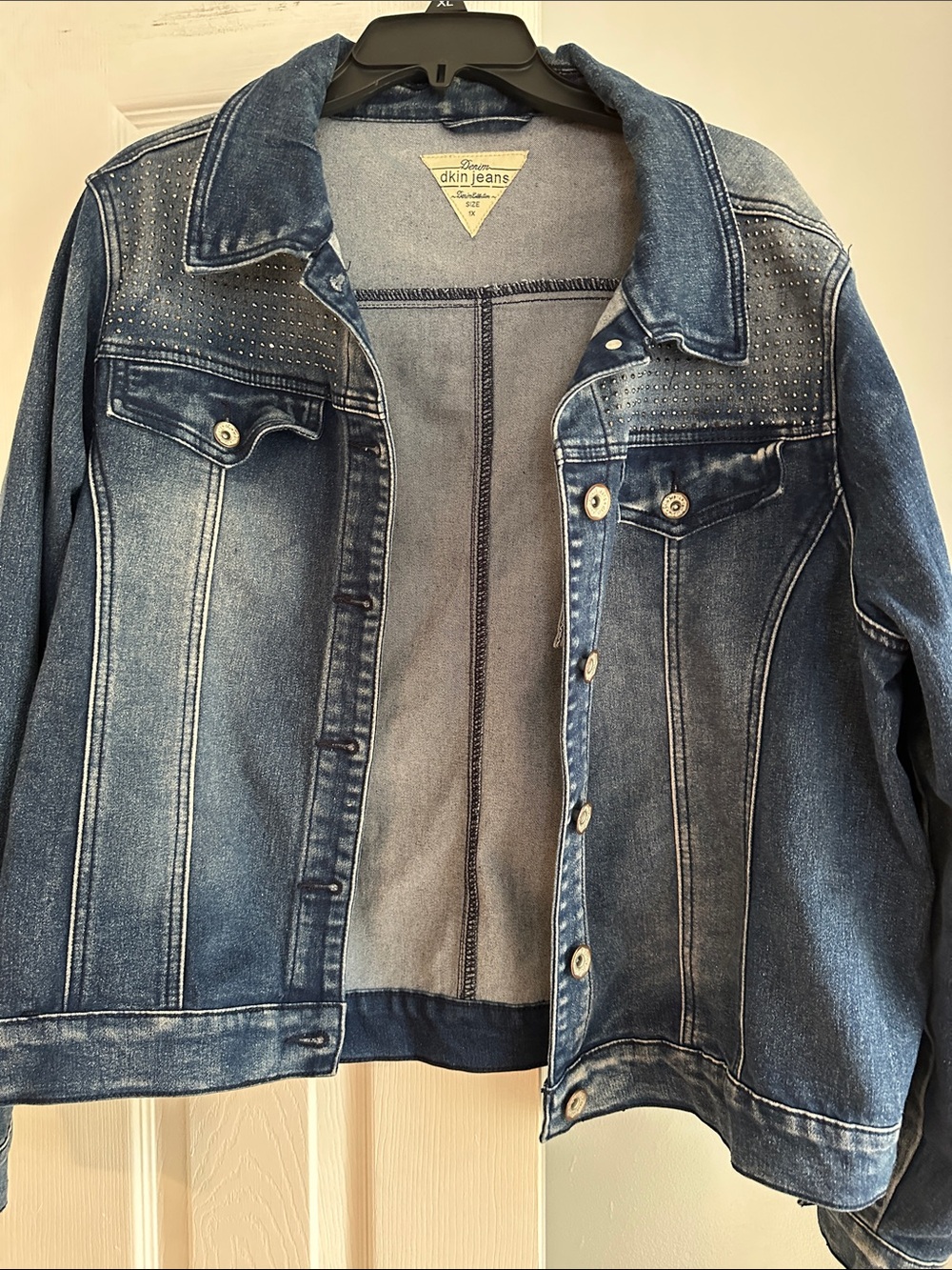 Dkny Women's Faded Blue Stud-Accent Denim Jacket 1X